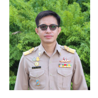 นายมานพ