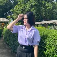วิมลณัฐ พิมพ์ลอย