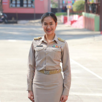 นิโลบล