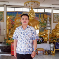 นายพัฒ