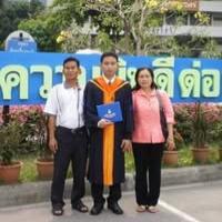 นายปริญญา
