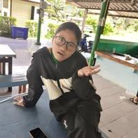 ยืนมอง